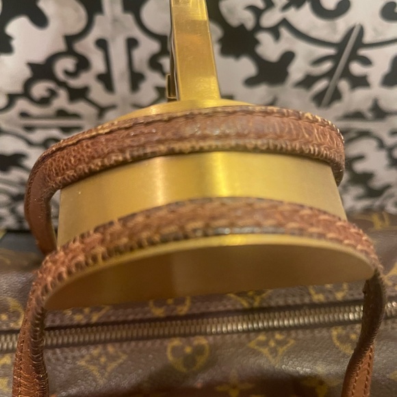 Fair Used Condition LOUIS VUITTON Papillon 26 Handbag - Picture 2 of 10